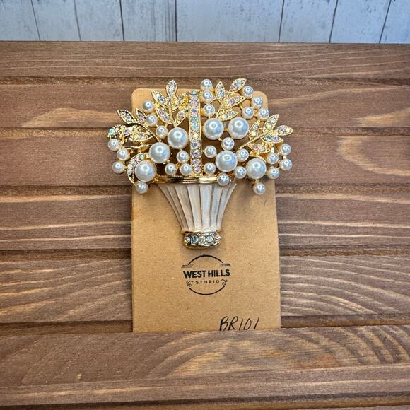 West Hills Studio Jewelry - Flower Bouquet Pin Flower Arrangement Jewelry Brooch Fashion Jewelry FAST SHIP